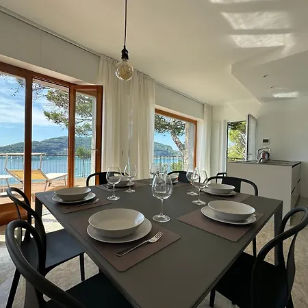 Exclusive Designer Facing Palmaria Island Spacious Scenic Terrace Bright Modern Interiors Fully Equipped Kitchen Air Conditioning Private Parking Up To 6 Guests