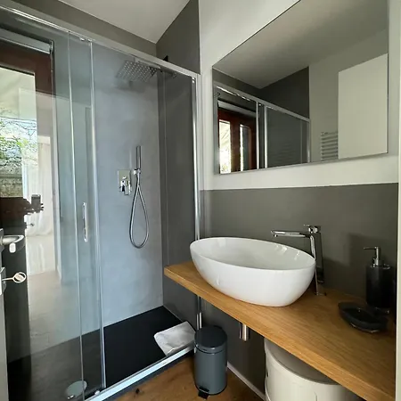 Exclusive Designer Facing Palmaria Island Spacious Scenic Terrace Bright Modern Interiors Fully Equipped Kitchen Air Conditioning Private Parking Up To 6 Guests * Porto Venere