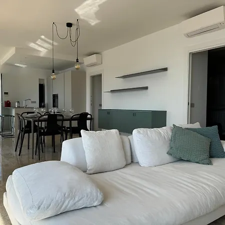 Exclusive Designer Facing Palmaria Island Spacious Scenic Terrace Bright Modern Interiors Fully Equipped Kitchen Air Conditioning Private Parking Up To 6 Guests