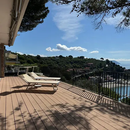 Exclusive Designer Facing Palmaria Island Spacious Scenic Terrace Bright Modern Interiors Fully Equipped Kitchen Air Conditioning Private Parking Up To 6 Guests * Porto Venere