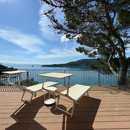 Exclusive Designer Facing Palmaria Island Spacious Scenic Terrace Bright Modern Interiors Fully Equipped Kitchen Air Conditioning Private Parking Up To 6 Guests Apartment *