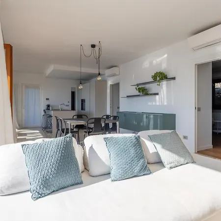 Exclusive Designer Facing Palmaria Island Spacious Scenic Terrace Bright Modern Interiors Fully Equipped Kitchen Air Conditioning Private Parking Up To 6 Guests Apartment Porto Venere