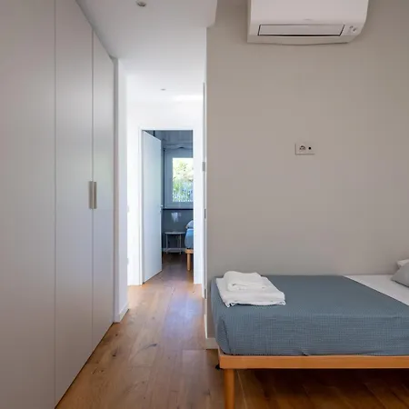 Apartment Exclusive Designer Facing Palmaria Island Spacious Scenic Terrace Bright Modern Interiors Fully Equipped Kitchen Air Conditioning Private Parking Up To 6 Guests