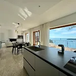 Modern And Elegant With A Spacious Sea View Terrace Overlooking Palmaria Island Bright Designer Interiors Fully Equipped Up To 6 Guests Private Parking Aircon The Comforts For A Perfect Appartement