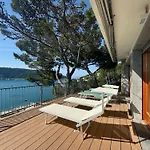Modern And Elegant With A Spacious Sea View Terrace Overlooking Palmaria Island Bright Designer Interiors Fully Equipped Up To 6 Guests Private Parking Aircon The Comforts For A Perfect Appartement *