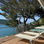 Modern And Elegant With A Spacious Sea View Terrace Overlooking Palmaria Island Bright Designer Interiors Fully Equipped Up To 6 Guests Private Parking Aircon The Comforts For A Perfect Apartamento *