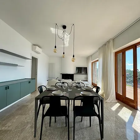 Apartment Elegant Modern And Bright Flat With Splendid Terrace Overlooking The Sea And Palmaria Island Modern Designer Interior Accommodates Up To Six People *