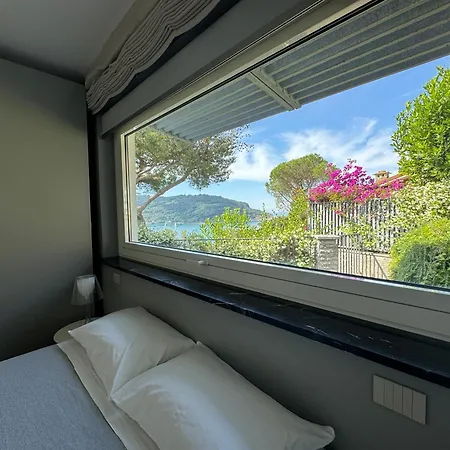 Exclusive Designer Facing Palmaria Island Spacious Scenic Terrace Bright Modern Interiors Fully Equipped Kitchen Air Conditioning Private Parking Up To 6 Guests *