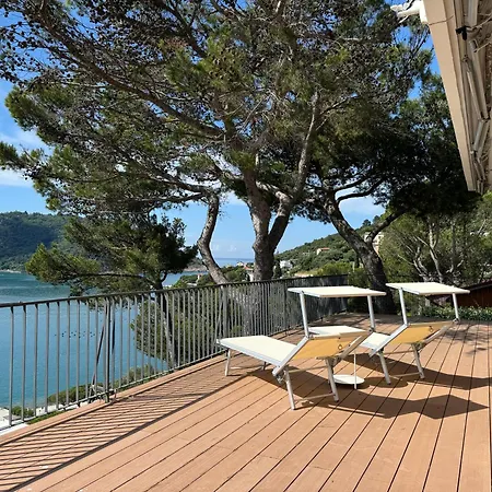 アパート Exclusive Designer Facing Palmaria Island Spacious Scenic Terrace Bright Modern Interiors Fully Equipped Kitchen Air Conditioning Private Parking Up To 6 Guests ポルトヴェーネレ