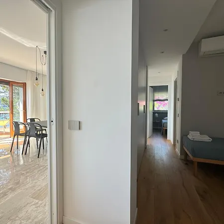 Elegant Modern And Bright Flat With Splendid Terrace Overlooking The Sea And Palmaria Island Modern Designer Interior Accommodates Up To Six People