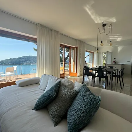 Exclusive Designer Facing Palmaria Island Spacious Scenic Terrace Bright Modern Interiors Fully Equipped Kitchen Air Conditioning Private Parking Up To 6 Guests