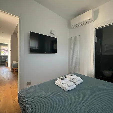 Elegant Modern And Bright Flat With Splendid Terrace Overlooking The Sea And Palmaria Island Modern Designer Interior Accommodates Up To Six People Apartment Porto Venere