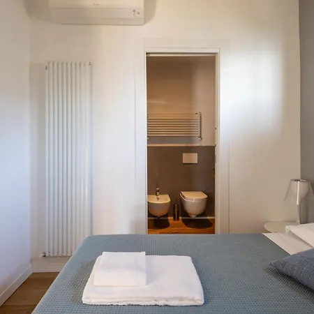 アパート Exclusive Designer Facing Palmaria Island Spacious Scenic Terrace Bright Modern Interiors Fully Equipped Kitchen Air Conditioning Private Parking Up To 6 Guests ポルトヴェーネレ