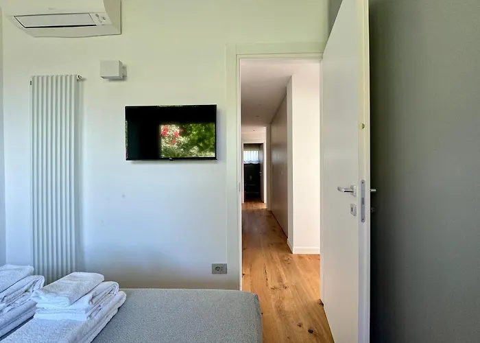 Modern And Elegant With A Spacious Sea View Terrace Overlooking Palmaria Island Bright Designer Interiors Fully Equipped Up To 6 Guests Private Parking Aircon The Comforts For A Perfect