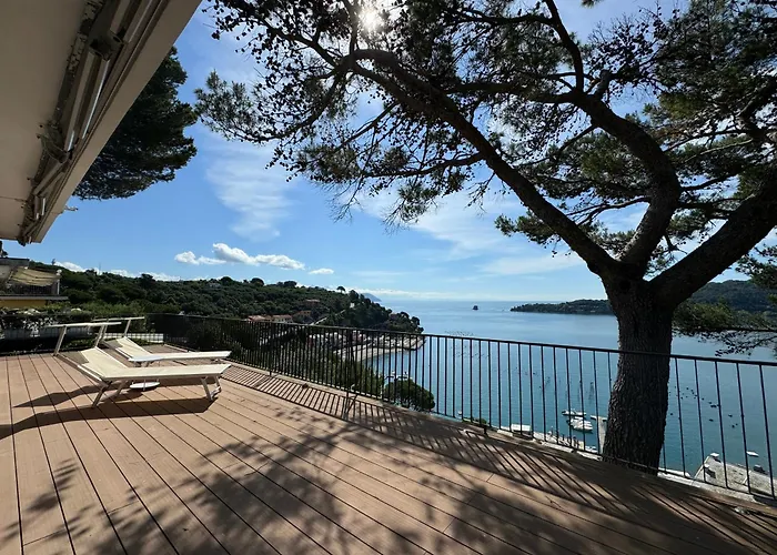 Modern And Elegant With A Spacious Sea View Terrace Overlooking Palmaria Island Bright Designer Interiors Fully Equipped Up To 6 Guests Private Parking Aircon The Comforts For A Perfect *
