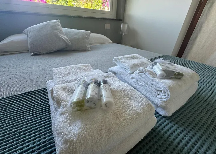 Modern And Elegant With A Spacious Sea View Terrace Overlooking Palmaria Island Bright Designer Interiors Fully Equipped Up To 6 Guests Private Parking Aircon The Comforts For A Perfect Lejlighed *