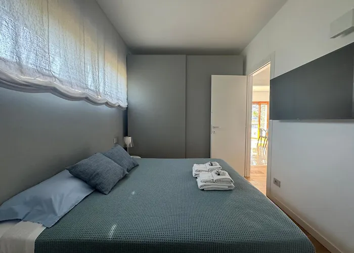 Modern And Elegant With A Spacious Sea View Terrace Overlooking Palmaria Island Bright Designer Interiors Fully Equipped Up To 6 Guests Private Parking Aircon The Comforts For A Perfect * Porto Venere