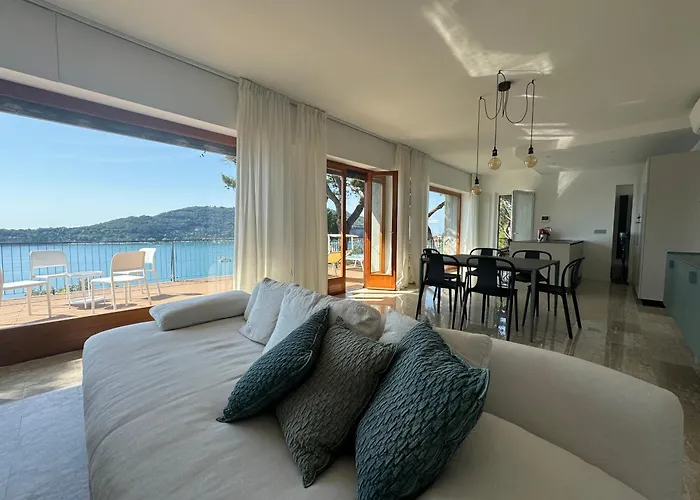 Appartamento Modern And Elegant With A Spacious Sea View Terrace Overlooking Palmaria Island Bright Designer Interiors Fully Equipped Up To 6 Guests Private Parking Aircon The Comforts For A Perfect