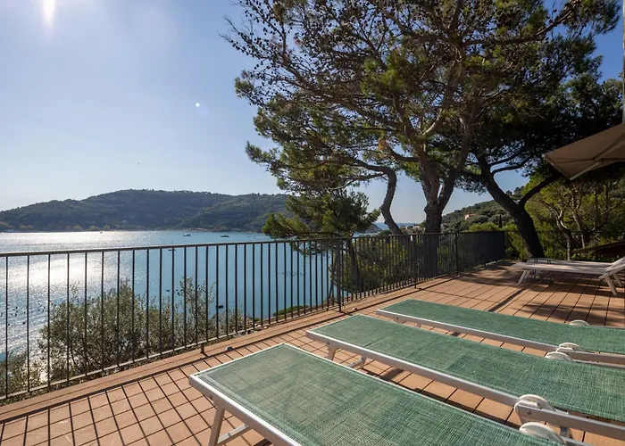 Appartamento Modern And Elegant With A Spacious Sea View Terrace Overlooking Palmaria Island Bright Designer Interiors Fully Equipped Up To 6 Guests Private Parking Aircon The Comforts For A Perfect Porto Venere