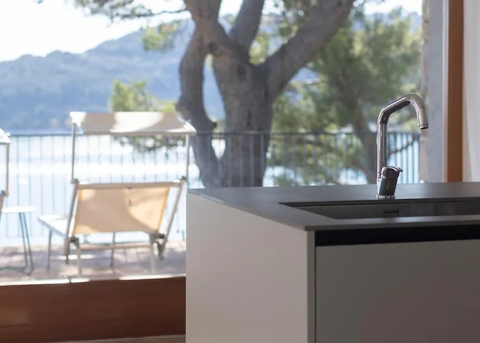 Appartamento Modern And Elegant With A Spacious Sea View Terrace Overlooking Palmaria Island Bright Designer Interiors Fully Equipped Up To 6 Guests Private Parking Aircon The Comforts For A Perfect