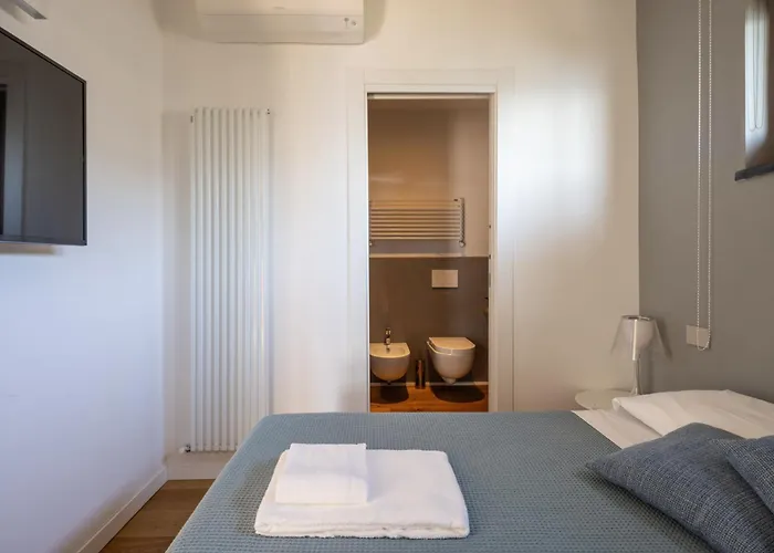 Appartamento Modern And Elegant With A Spacious Sea View Terrace Overlooking Palmaria Island Bright Designer Interiors Fully Equipped Up To 6 Guests Private Parking Aircon The Comforts For A Perfect Porto Venere
