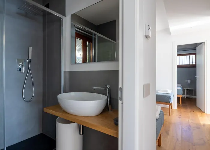 Modern And Elegant With A Spacious Sea View Terrace Overlooking Palmaria Island Bright Designer Interiors Fully Equipped Up To 6 Guests Private Parking Aircon The Comforts For A Perfect Appartamento